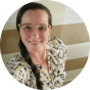 <strong>Brittany Pullin,</strong> <br> manager și specialist în taxe pe vânzări la Tax Man To You, LLC 
