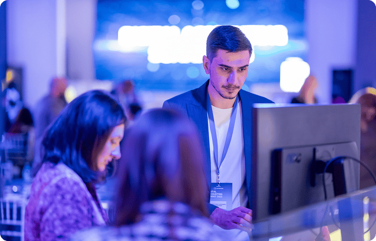 Comunitate și networking relevant